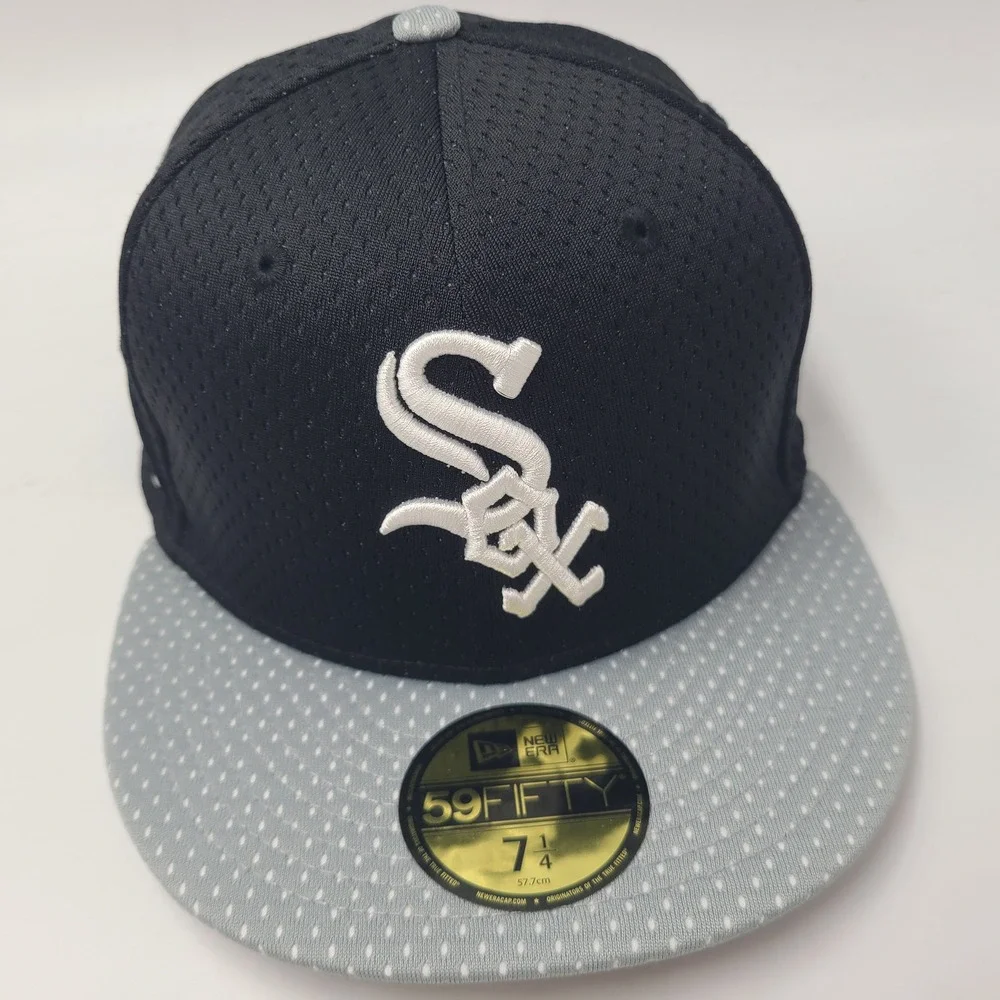 Chicago White Sox Hat Fitted 7 1/4 New Era 59Fifty Black Gray 2005 World Series